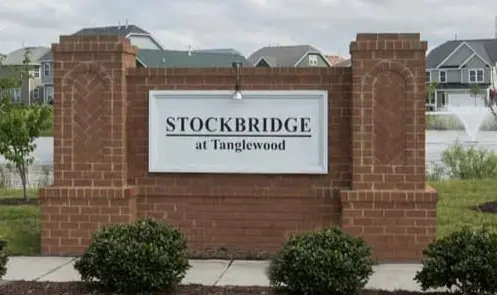 A sign that says stockbridge at tanglewood.